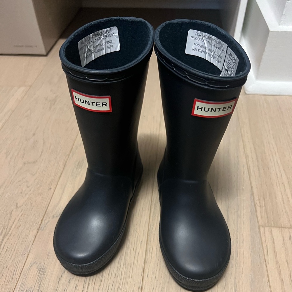Kids Navy Blue HUNTER Rain Boots Size 8